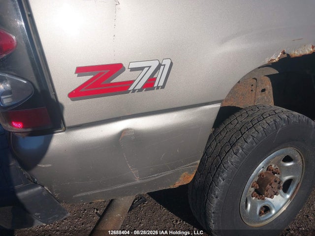 2002 Chevrolet Silverado 2500hd Ls/lt მანქანა იყიდება აუქციონზე, vin: 1GCHK23172F233788, აუქციონის ნომერი: 12688404