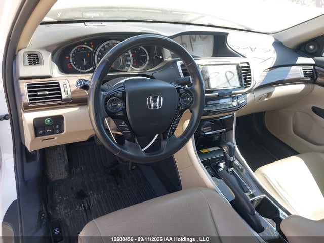 12688456 :رقم المزاد ، 1HGCR2F00GA804780 vin ، 2016 Honda Accord Touring مزاد بيع