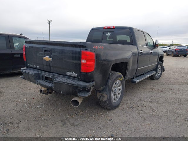 12688459 :رقم المزاد ، 1GC4K1EY3JF263484 vin ، 2018 Chevrolet Silverado K3500 High Country مزاد بيع