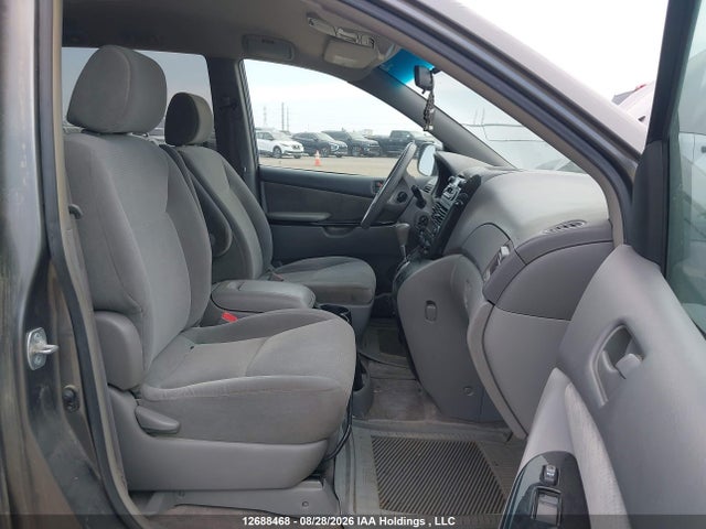 Продажа на аукционе авто 2005 Toyota Sienna Le V6, vin: 5TDZA23C45S244289, номер лота: 12688468