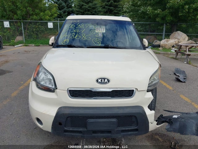 2010 Kia Soul 2.0l 2u/2.0l 4u/2.0l 4u Burner/2.0l 4u Retro/2.0l 4u Sx მანქანა იყიდება აუქციონზე, vin: KNDJT2A28A7181686, აუქციონის ნომერი: 12688558