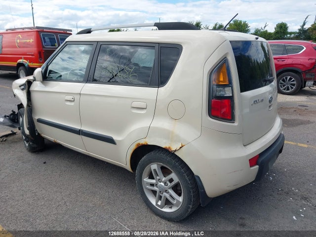 2010 Kia Soul 2.0l 2u/2.0l 4u/2.0l 4u Burner/2.0l 4u Retro/2.0l 4u Sx მანქანა იყიდება აუქციონზე, vin: KNDJT2A28A7181686, აუქციონის ნომერი: 12688558