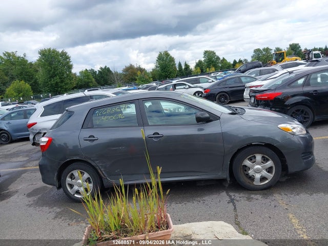 12688571 :رقم المزاد ، 2T1KU4EE1AC400696 vin ، 2010 Toyota Matrix مزاد بيع