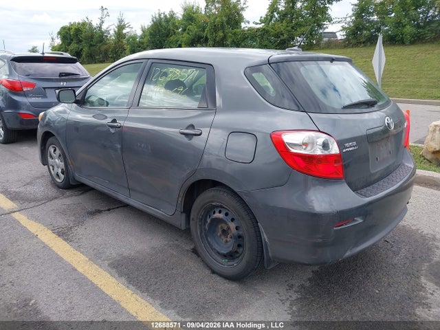 12688571 :رقم المزاد ، 2T1KU4EE1AC400696 vin ، 2010 Toyota Matrix مزاد بيع