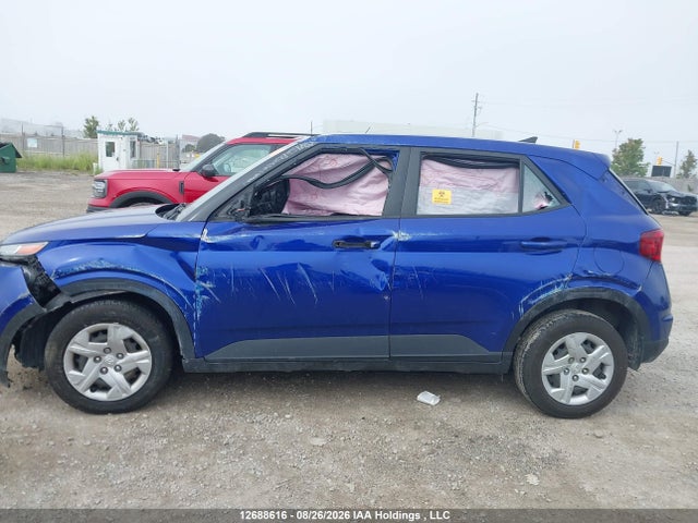 KMHRB8A31MU130033 Hyundai Venue Se