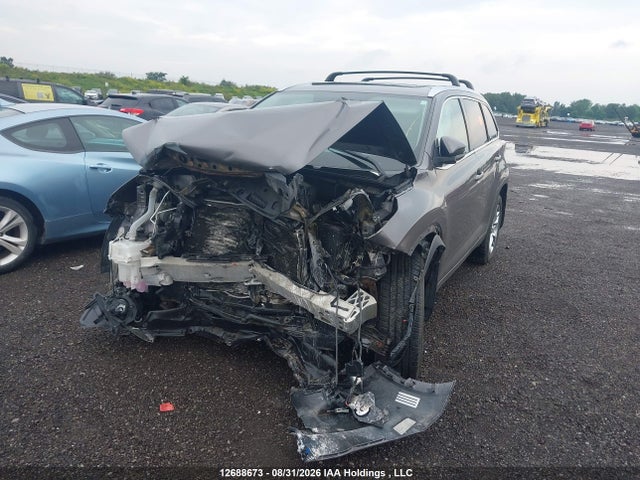 Toyota Highlander 2016 5TDDKRFHXGS300066 Image 2