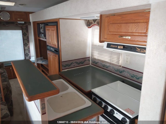 12688713 :رقم المزاد ، 1UJCJ02R8Y1K50131 vin ، 2000 Jayco Jayco مزاد بيع