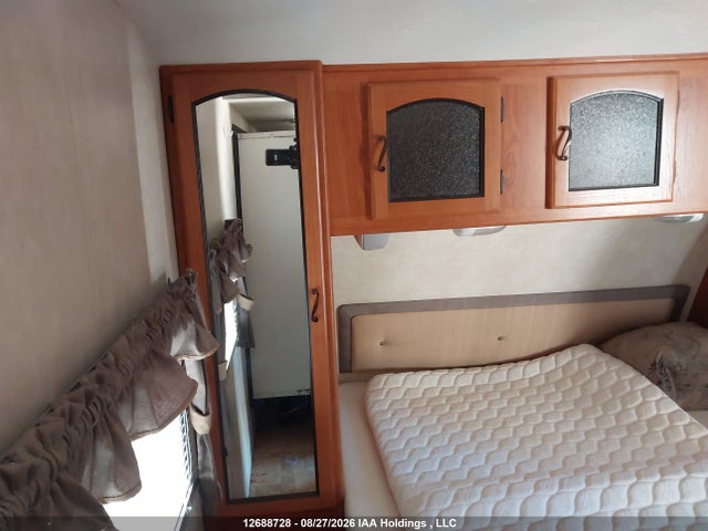 2011 Coachmen Freedom Express მანქანა იყიდება აუქციონზე, vin: 5ZT2FEUBXBA003046, აუქციონის ნომერი: 12688728