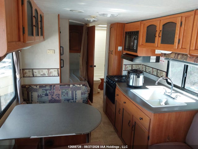 2011 Coachmen Freedom Express მანქანა იყიდება აუქციონზე, vin: 5ZT2FEUBXBA003046, აუქციონის ნომერი: 12688728