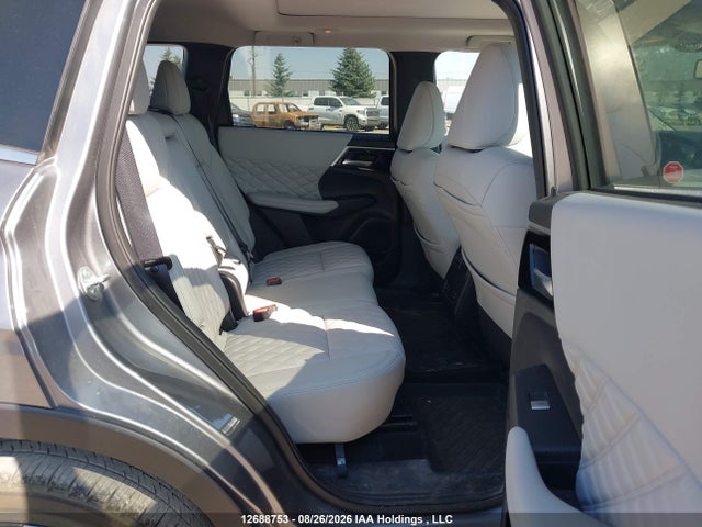 JA4T5VA97RZ619240 Mitsubishi Outlander Se/ralliart