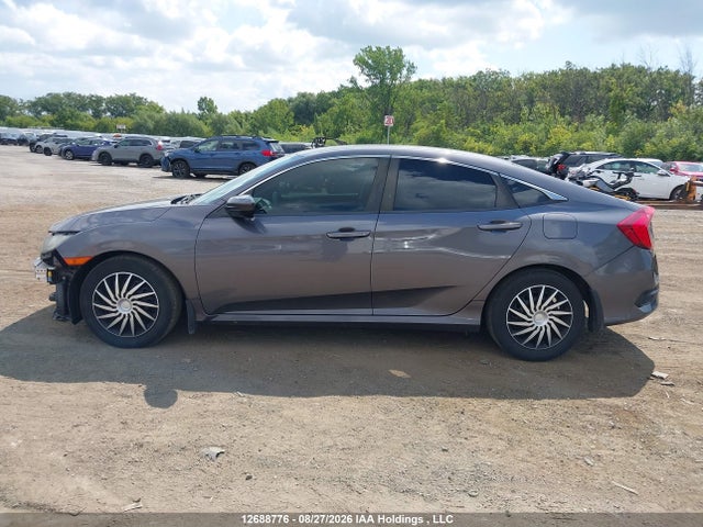 Продажа на аукционе авто 2018 Honda Civic Lx, vin: 2HGFC2F54JH021920, номер лота: 12688776