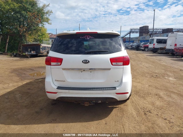 KIA SEDONA LX 2017 KNDMB5C11H6322670 Image 17