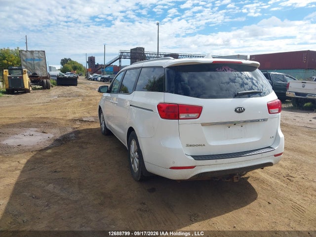 KIA SEDONA LX 2017 KNDMB5C11H6322670 Image 3