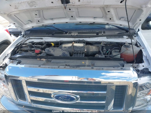 Ford Econoline E450 Super Duty Cutaway Van 2019 1FDXE4FS0KDC23467 Image 10