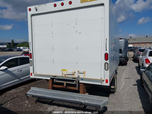 Ford Econoline E450 Super Duty Cutaway Van 2019 1FDXE4FS0KDC23467 Image 15