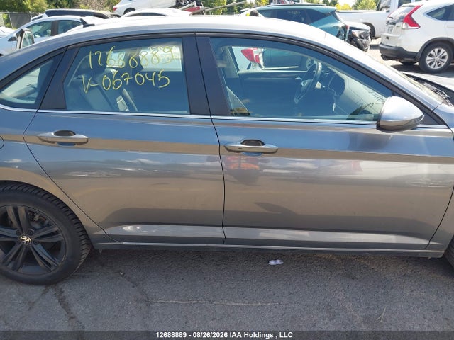 3VWEM7BU0RM067045 Volkswagen JETTA SE