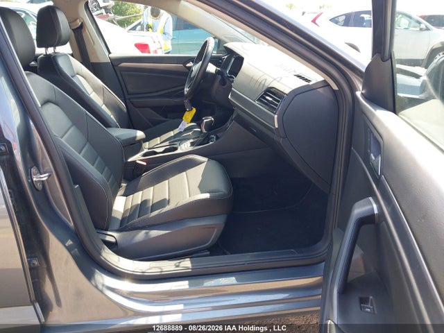 3VWEM7BU0RM067045 Volkswagen JETTA SE