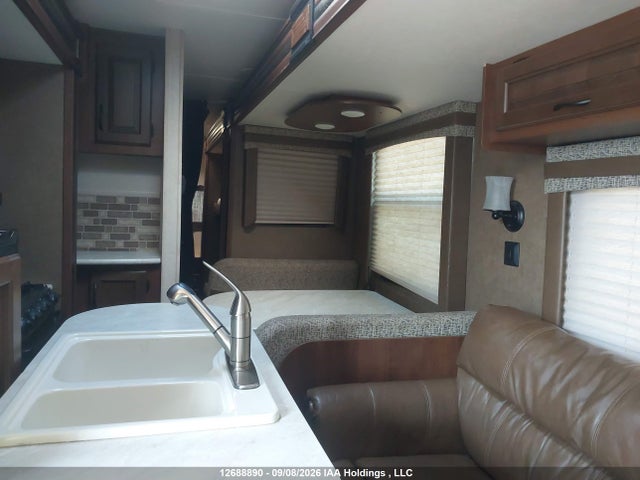 1UJBJ0BT3F1TY0208 Jayco Jayflight