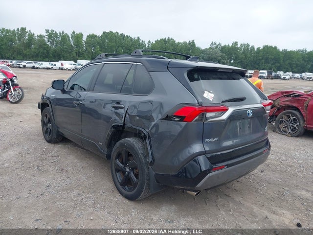 12688907 :رقم المزاد ، 2T3RWRFV0MW105877 vin ، 2021 Toyota Rav4 Hybrid Xle مزاد بيع
