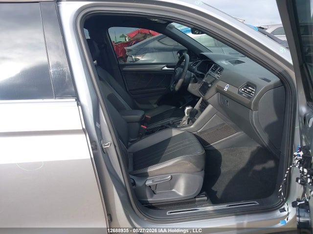 Volkswagen Tiguan 2022 3VV8B7AX7NM006885 Image 5