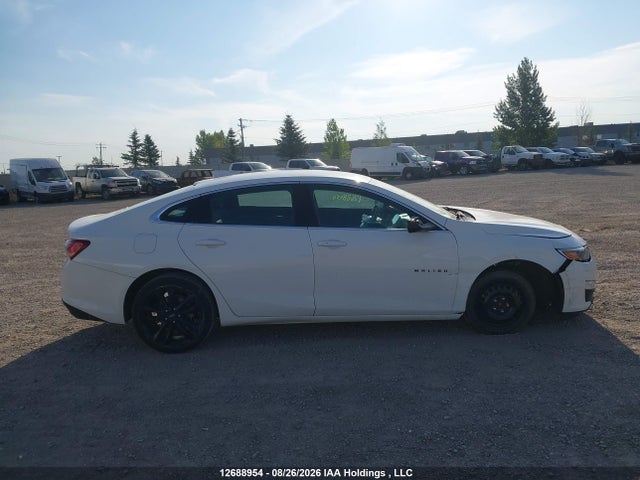 1G1ZD5STXNF165762 Chevrolet MALIBU LT