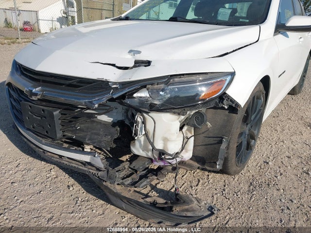 1G1ZD5STXNF165762 Chevrolet MALIBU LT