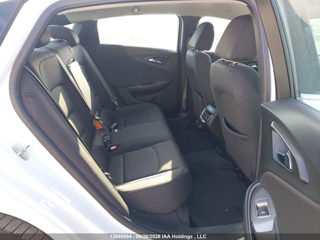 1G1ZD5STXNF165762 Chevrolet MALIBU LT