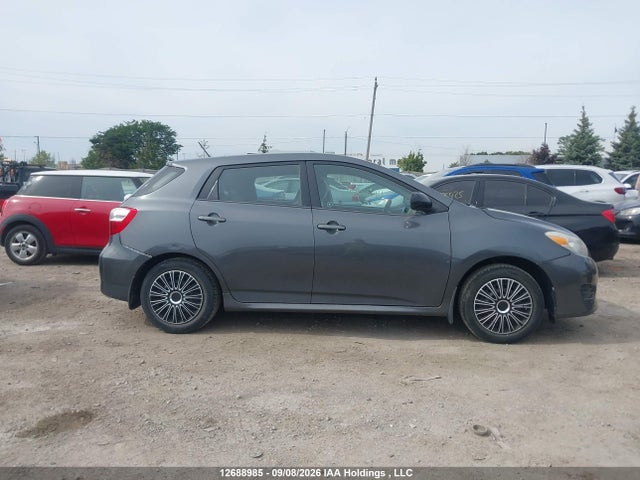 12688985 :رقم المزاد ، 2T1KU4EE2DC057840 vin ، 2013 Toyota Corolla Matrix مزاد بيع