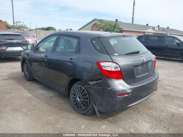 12688985 :رقم المزاد ، 2T1KU4EE2DC057840 vin ، 2013 Toyota Corolla Matrix مزاد بيع