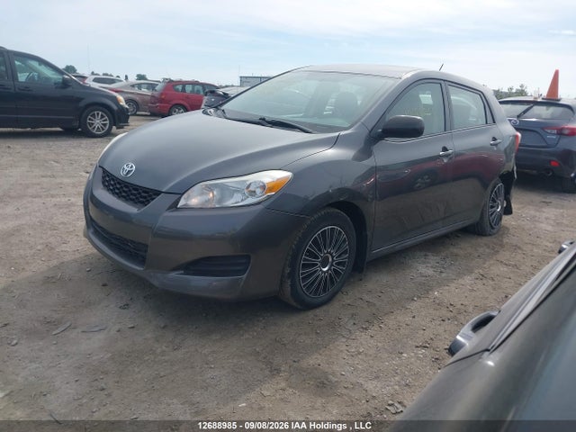 12688985 :رقم المزاد ، 2T1KU4EE2DC057840 vin ، 2013 Toyota Corolla Matrix مزاد بيع