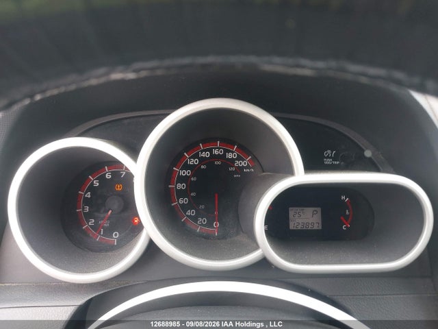 12688985 :رقم المزاد ، 2T1KU4EE2DC057840 vin ، 2013 Toyota Corolla Matrix مزاد بيع