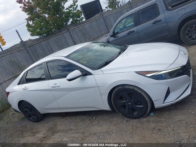 KMHLM4AG7MU081741 Hyundai Elantra Preferred Ivt