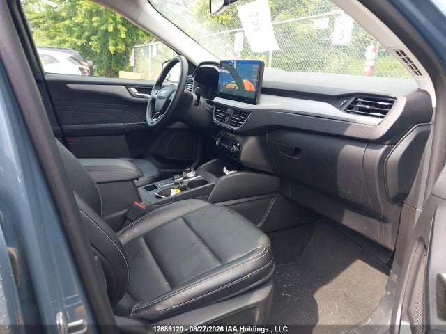 1FMCU9JA2SUB24274 Ford Escape Platinum
