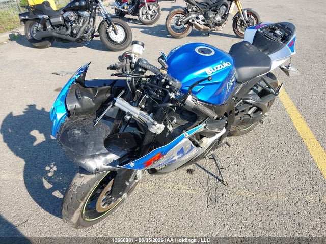 Suzuki GSX-R600 2022 JS1GN7FA4N7101186 Image 2