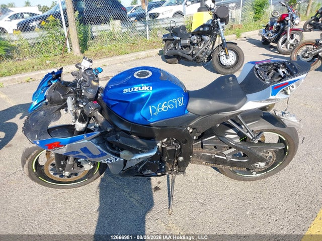 Suzuki GSX-R600 2022 JS1GN7FA4N7101186 Image 20