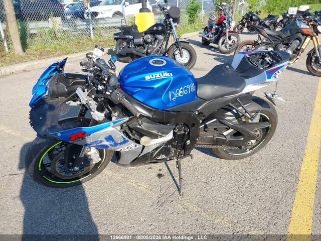 Suzuki GSX-R600 2022 JS1GN7FA4N7101186 Image 9