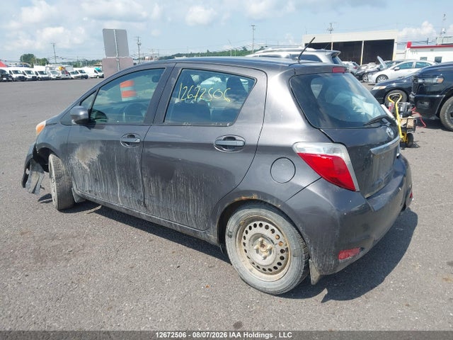 Toyota YARIS LE 2014 VNKKTUD31EA008676 Image 3