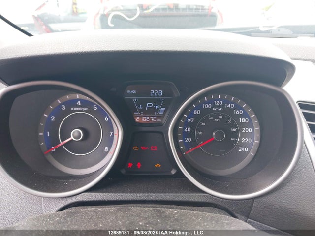 12689181 :رقم المزاد ، KMHDH4AH3FU450695 vin ، 2015 Hyundai Elantra Limited مزاد بيع