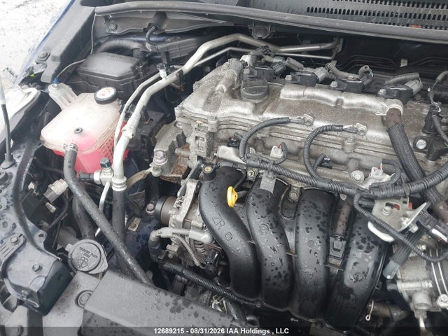 5YFBPMBE4NP301484 Toyota COROLLA LE