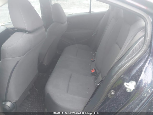 5YFBPMBE4NP301484 Toyota COROLLA LE
