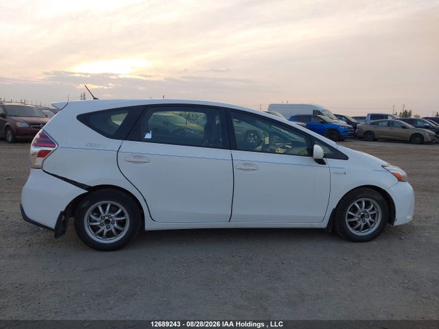 Toyota PRIUS V 2018 JTDZN3EU3JJ075924 Image 12