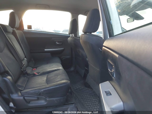 Toyota PRIUS V 2018 JTDZN3EU3JJ075924 Image 8