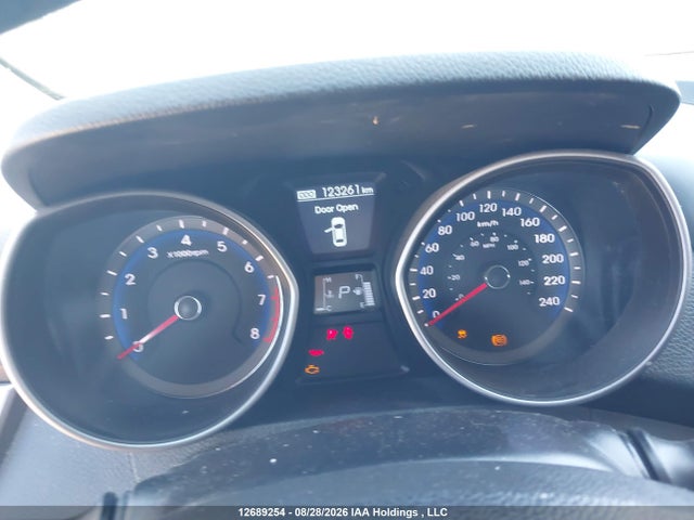 Продаж на аукціоні авто 2014 Hyundai Elantra Gt, vin: KMHD35LH3EU213298, номер лоту: 12689254