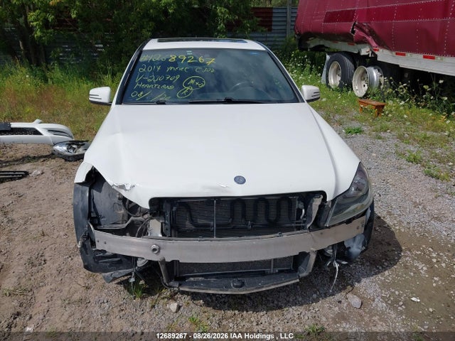 WDDGF8ABXEG230709 Mercedes-Benz C 300 4matic