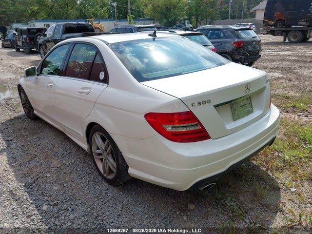 WDDGF8ABXEG230709 Mercedes-Benz C 300 4matic