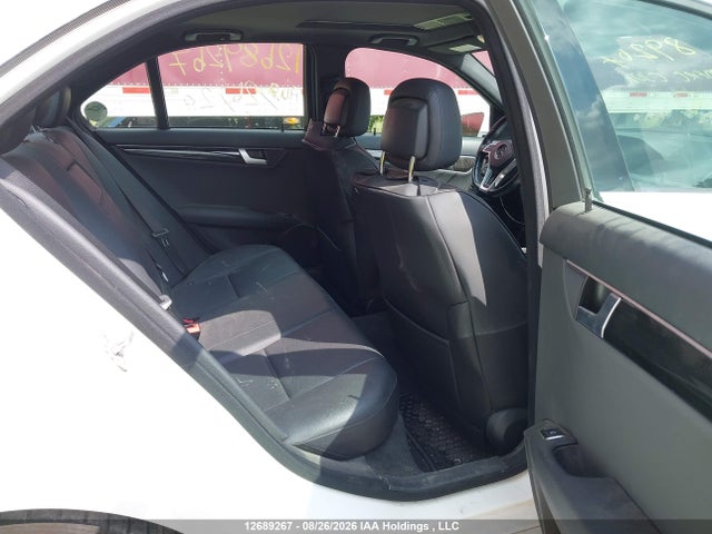 WDDGF8ABXEG230709 Mercedes-Benz C 300 4matic