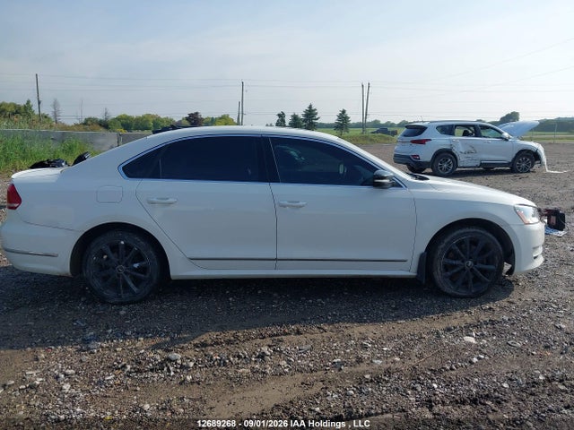 1VWBV7A33FC025040 Volkswagen Passat 2.0 Tdi Comfortline