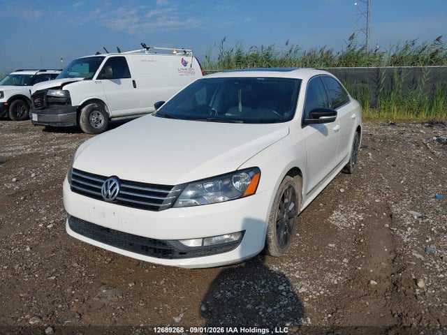 1VWBV7A33FC025040 Volkswagen Passat 2.0 Tdi Comfortline