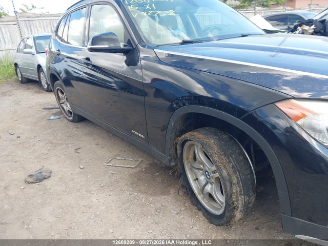 12689289 :رقم المزاد ، WBAVL1C55FVY27558 vin ، 2015 Bmw X1 Xdrive28i مزاد بيع