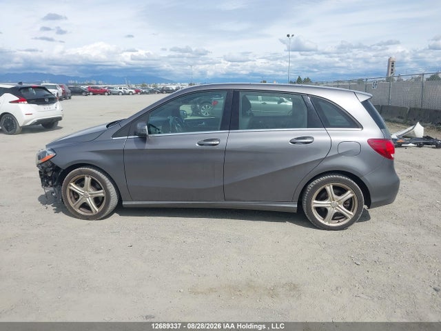 2015 Mercedes-benz B 250 4matic მანქანა იყიდება აუქციონზე, vin: WDDMH4GB7FJ365924, აუქციონის ნომერი: 12689337